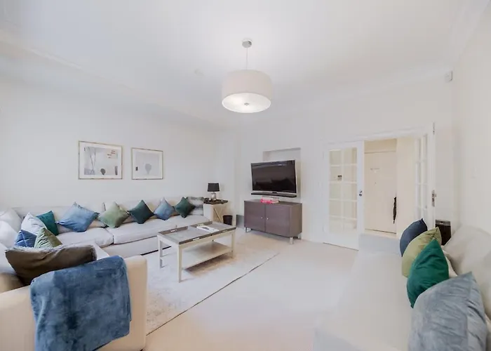 Estatesmen Mayfair Apartment
